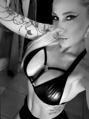 Karoline